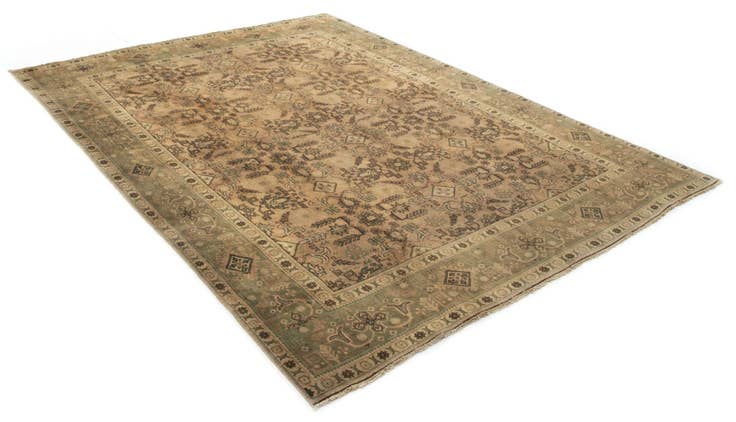 Detail image of 9' 8 x 12' 8 Hand Knotted Sarough Persian Wool Rug