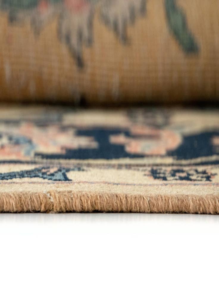 Detail image of 6' 10 x 9' 10 Hand Knotted Sarough Persian Wool Rug