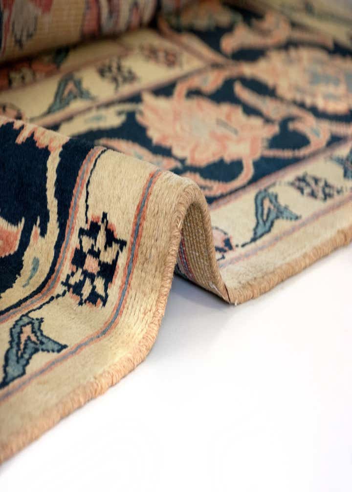 6' 10 x 9' 10 Hand Knotted Sarough Persian Wool Rug