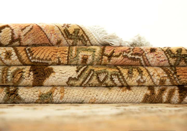 6' 9 x 9' 2 Hand Knotted Sarough Persian Wool Rug