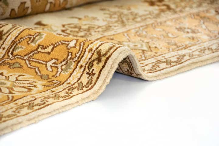 6' 9 x 9' 2 Hand Knotted Sarough Persian Wool Rug
