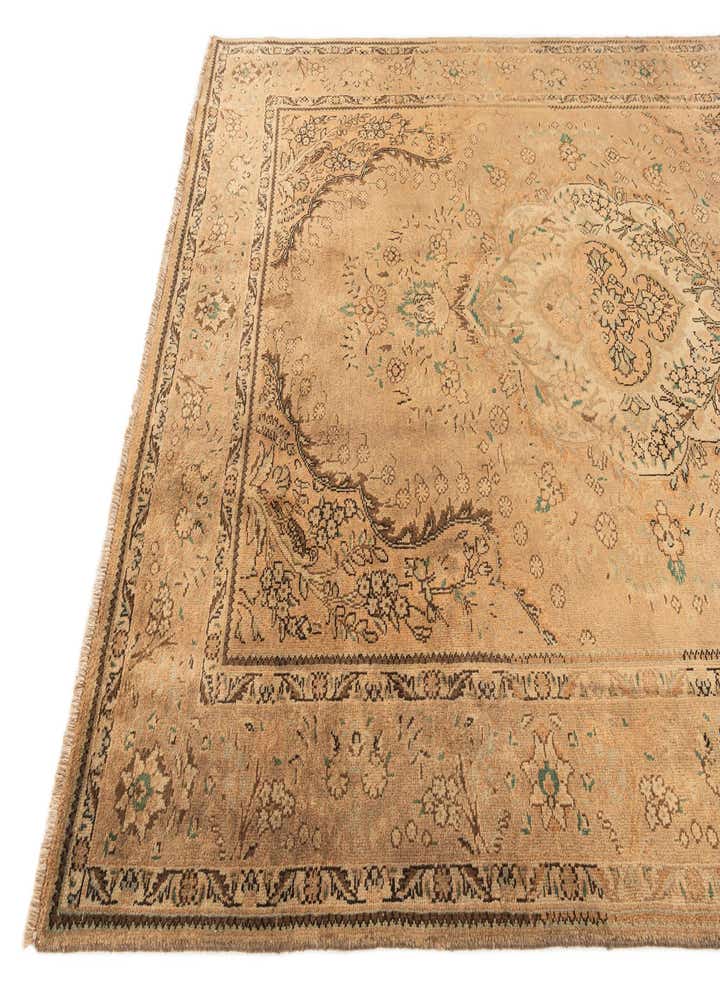 6' 8 x 9' 10 Hand Knotted Sarough Persian Wool Rug