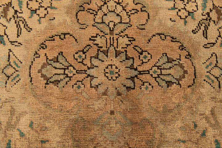 6' 8 x 9' 10 Hand Knotted Sarough Persian Wool Rug