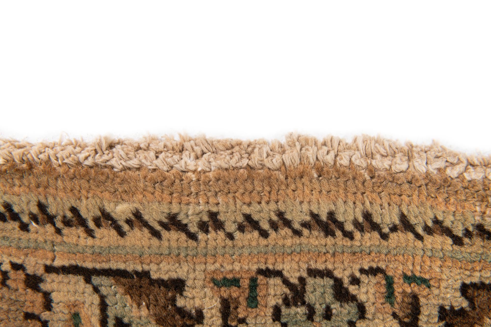 6' 8 x 9' 10 Hand Knotted Sarough Persian Wool Rug