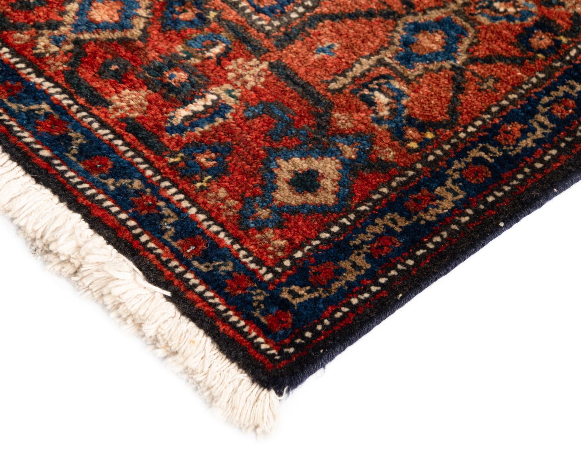 4' 8 x 6' 11 Senneh Rug