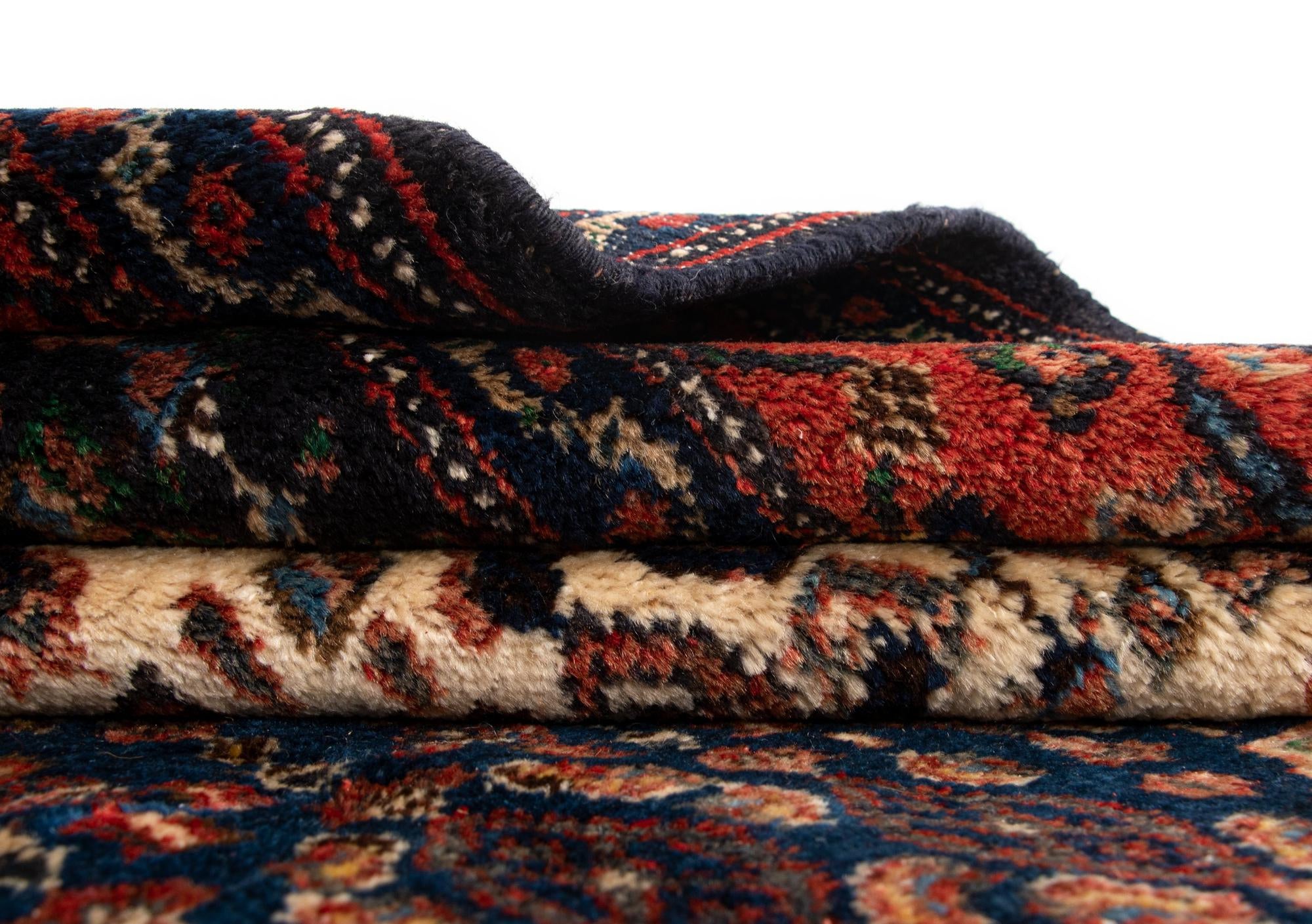 4' 8 x 6' 11 Senneh Rug