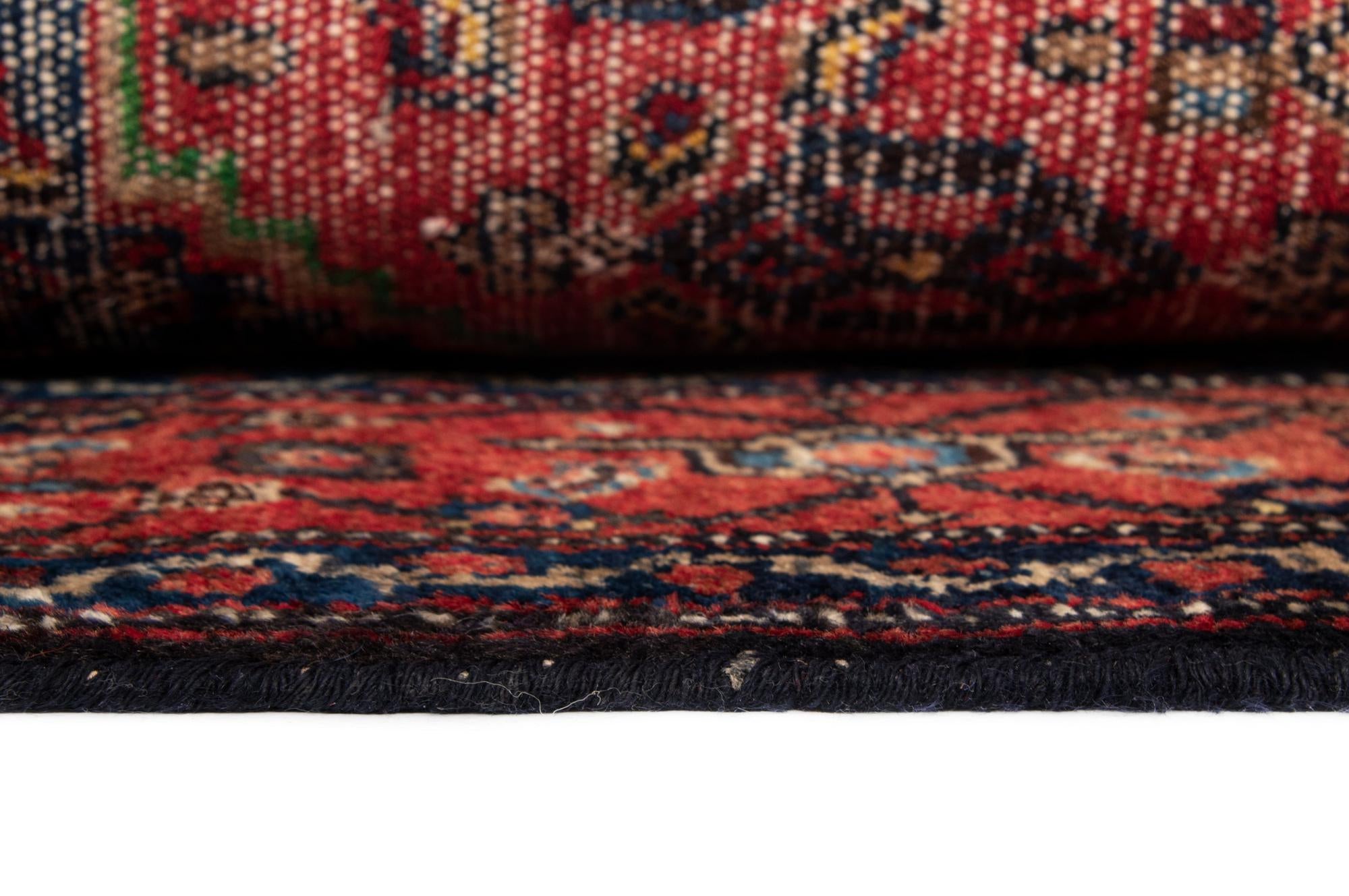 4' 8 x 6' 11 Senneh Rug