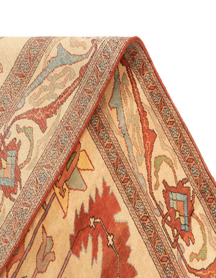 Detail image of 10' x 13' 6 Serapi Rug