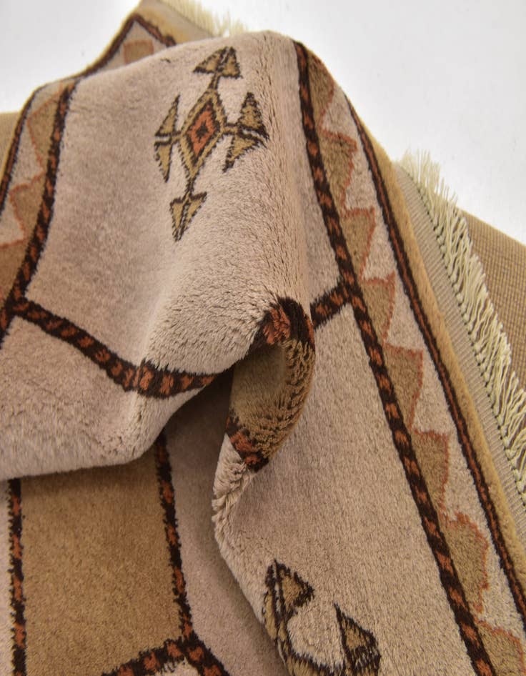 Detail image of 3' 7 x 5' Hand Knotted Shiraz-Gabbeh Persian Wool Rug