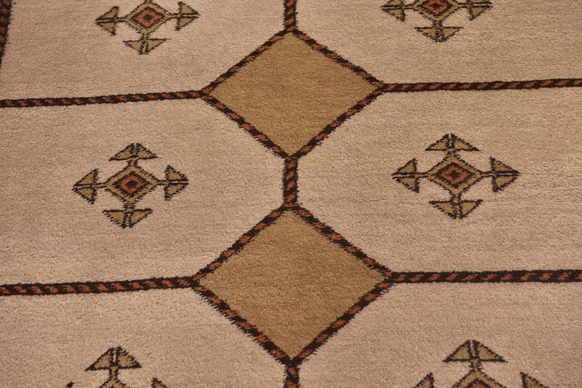 3' 7 x 5' Hand Knotted Shiraz-Gabbeh Persian Wool Rug