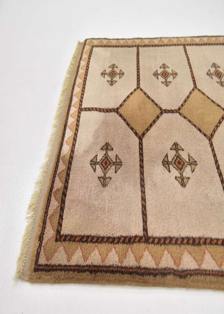 3' 7 x 5' Hand Knotted Shiraz-Gabbeh Persian Wool Rug