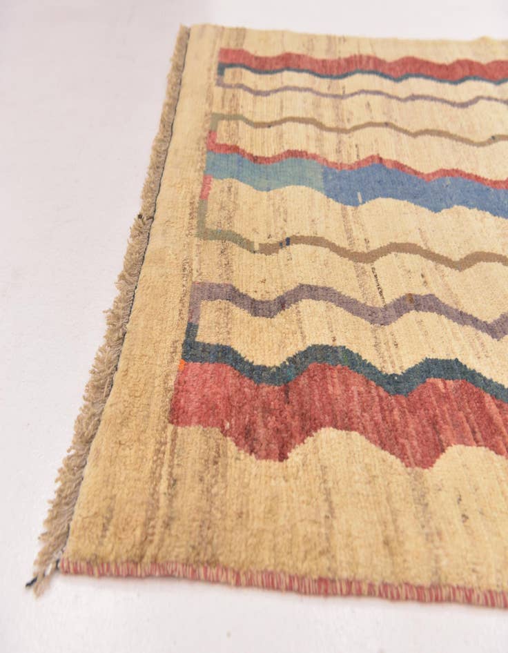 Detail image of 4' x 5' 6 Hand Knotted Shiraz-Gabbeh Persian Wool Rug