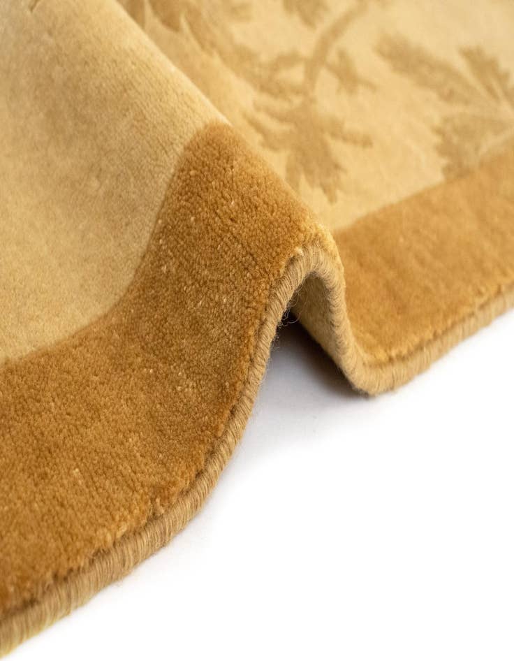 Detail image of 5' 10 x 7' 10  Hand Knotted Simla Mohair Rug