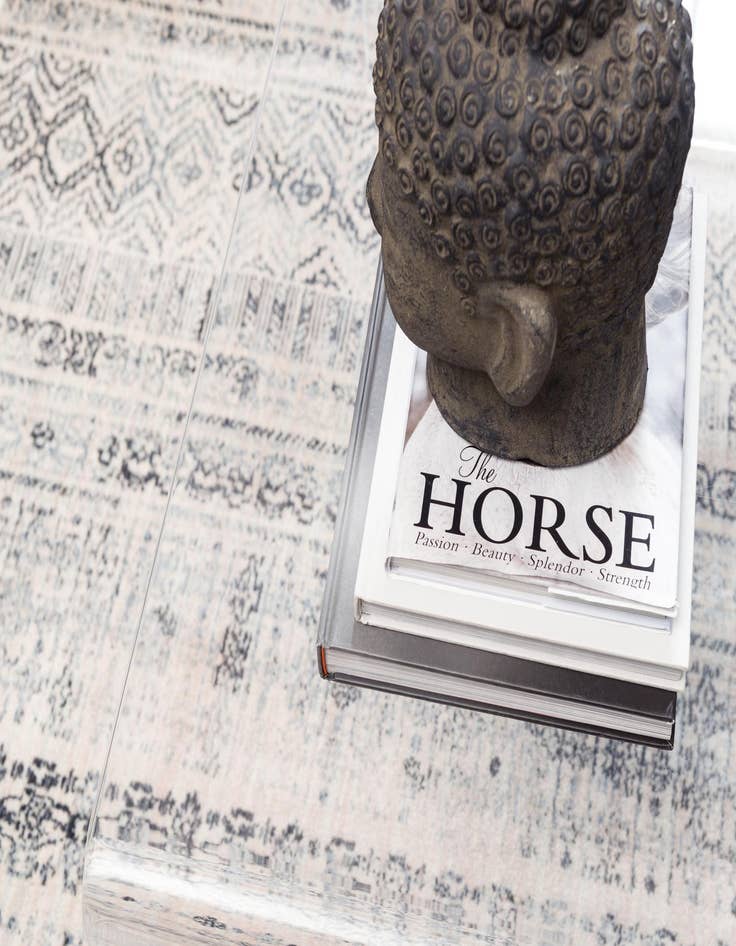 Detail image of 4' x 6' Solaris Rug