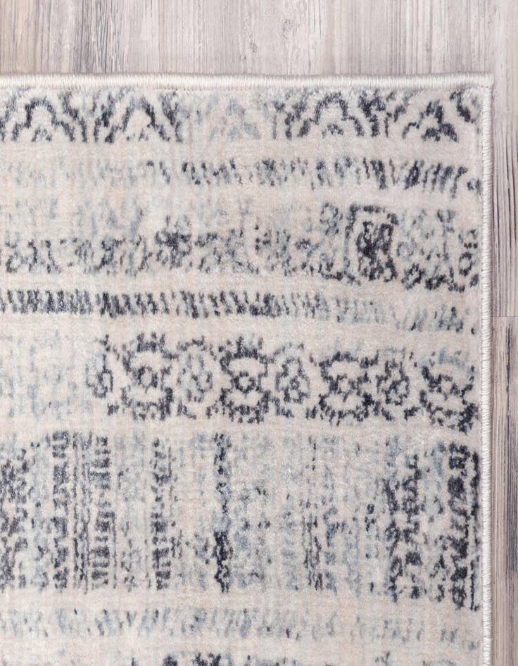 Detail image of 4' x 6' Solaris Rug