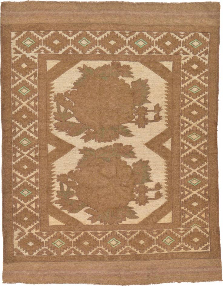 Detail image of 4' x 5' 9 Hand Woven Sumak Wool Rug