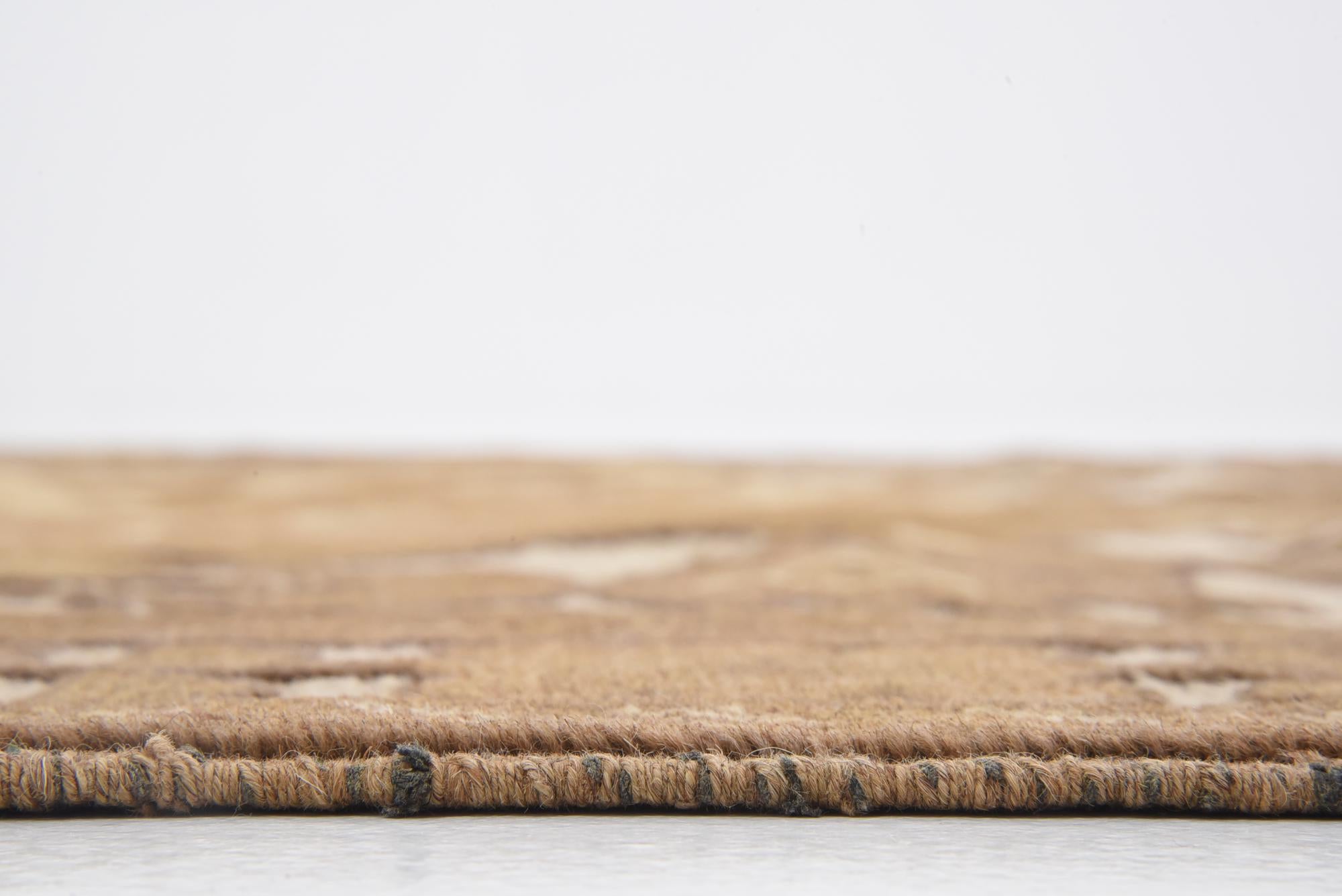 4' 3 x 6' 6 Hand Woven Sumak Wool Rug