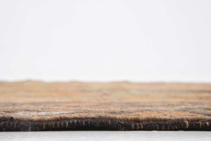 4' 4 x 6' Hand Woven Sumak Wool Rug