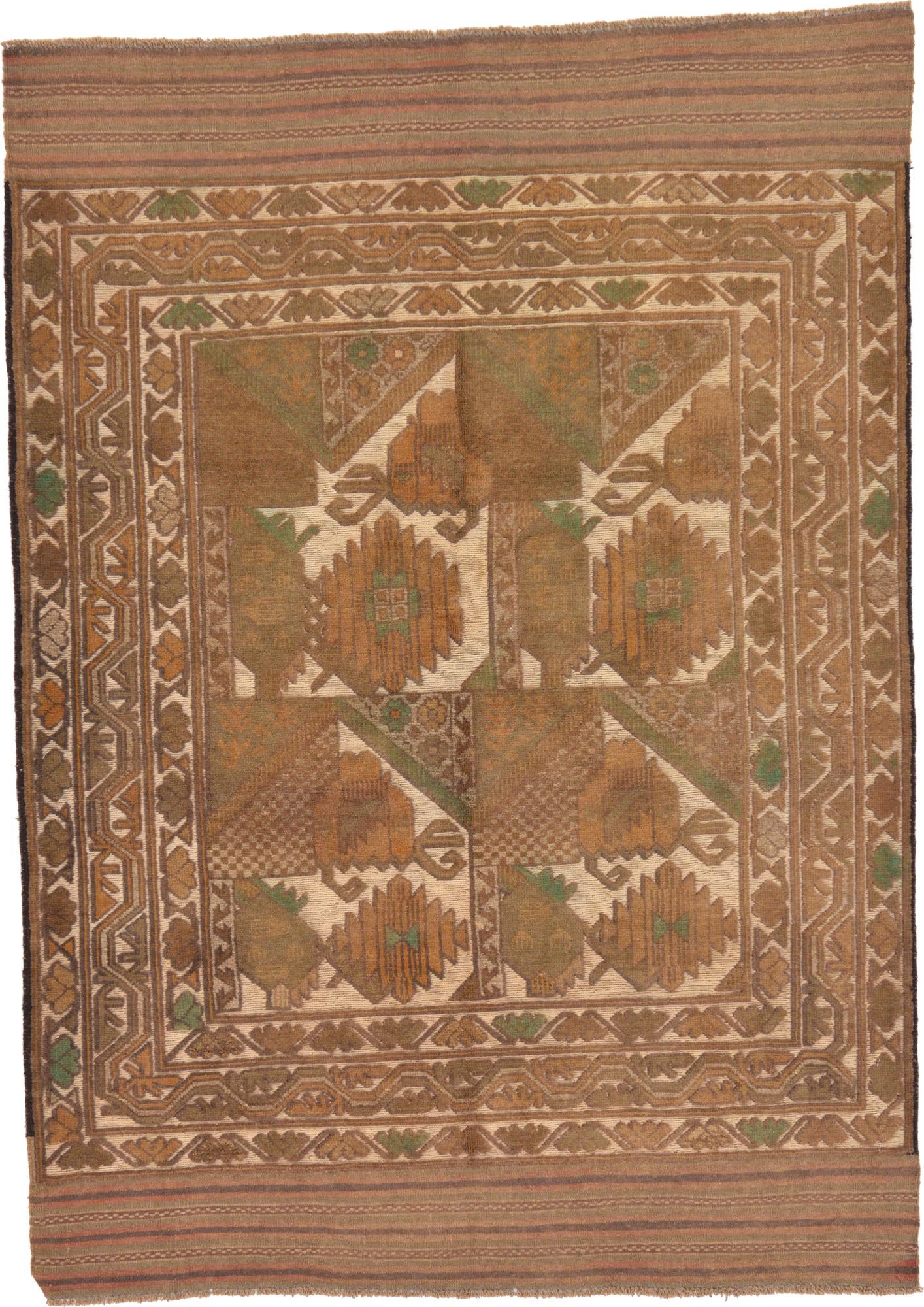 4' 4 x 6' Hand Woven Sumak Wool Rug