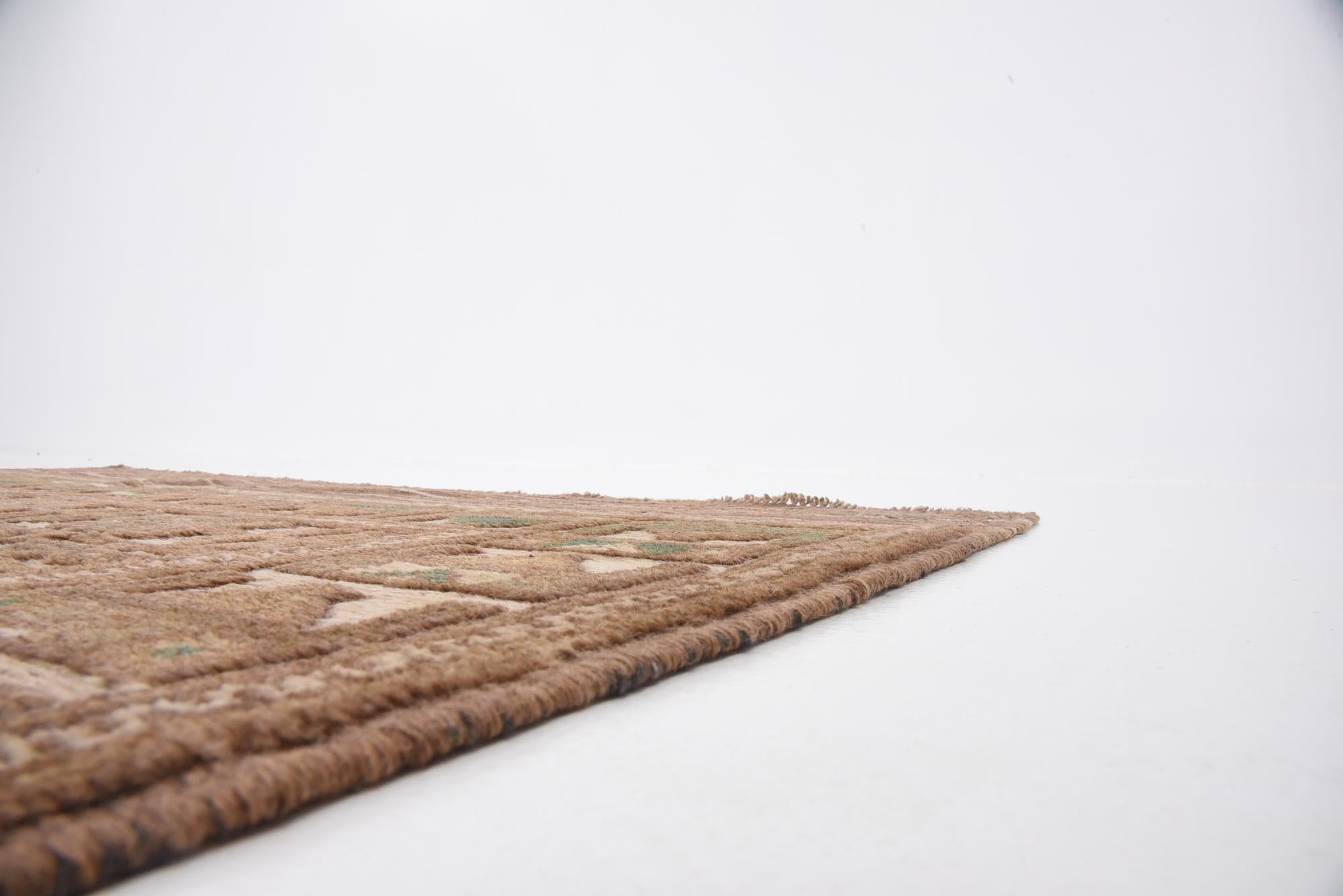 4' x 6' 7 Hand Woven Sumak Wool Rug