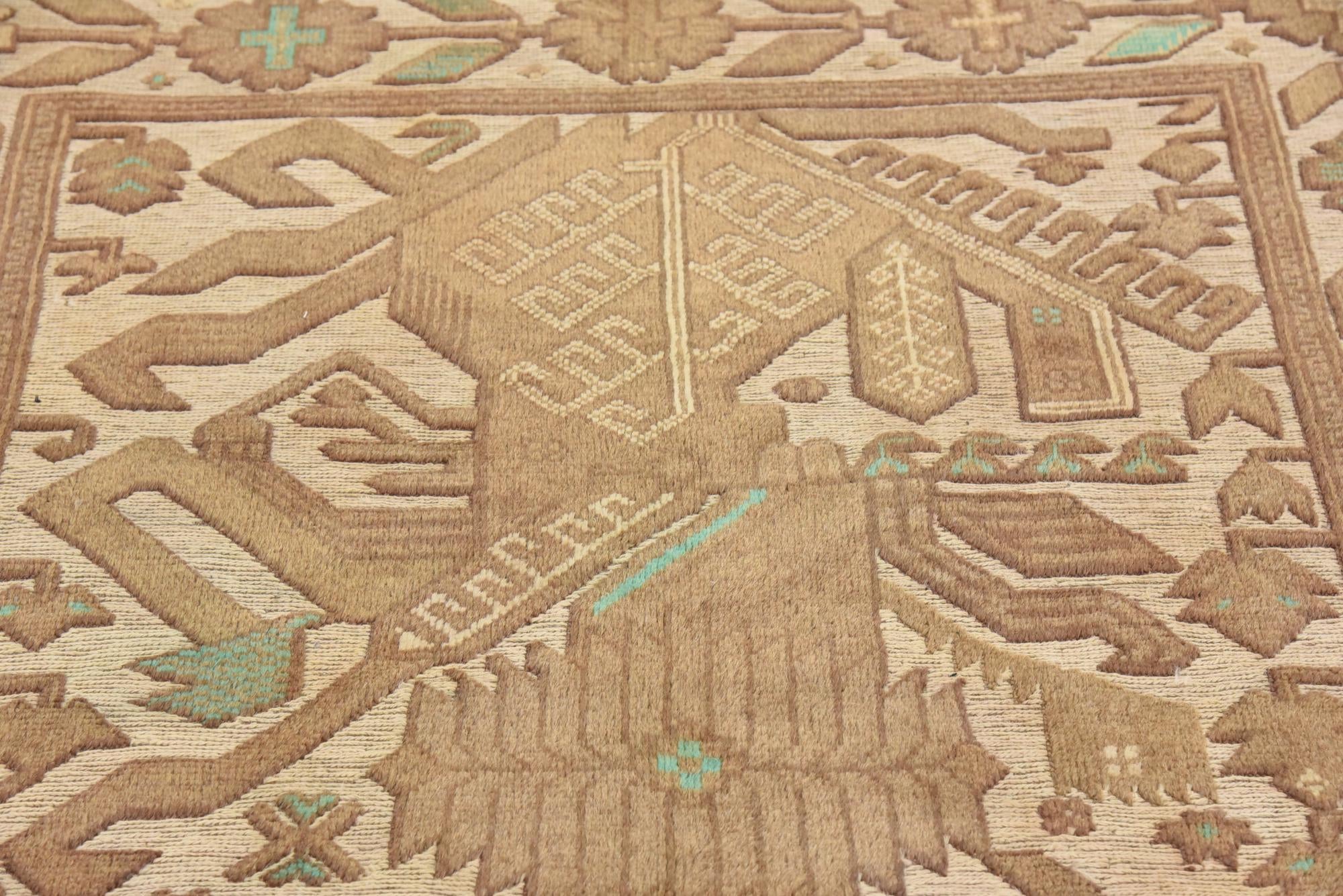 4' 2 x 6' Hand Woven Sumak Wool Rug