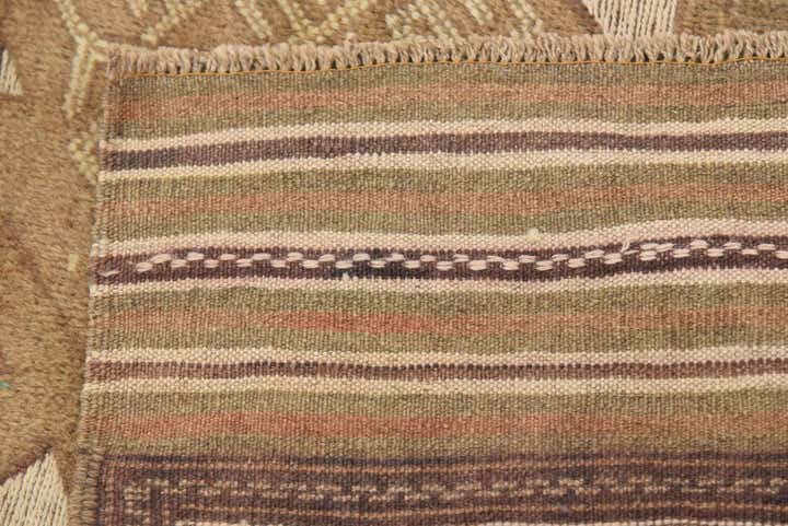 4' 2 x 6' Hand Woven Sumak Wool Rug