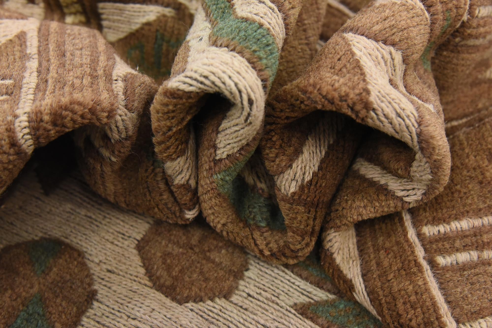4' x 6' 3 Hand Woven Sumak Wool Rug