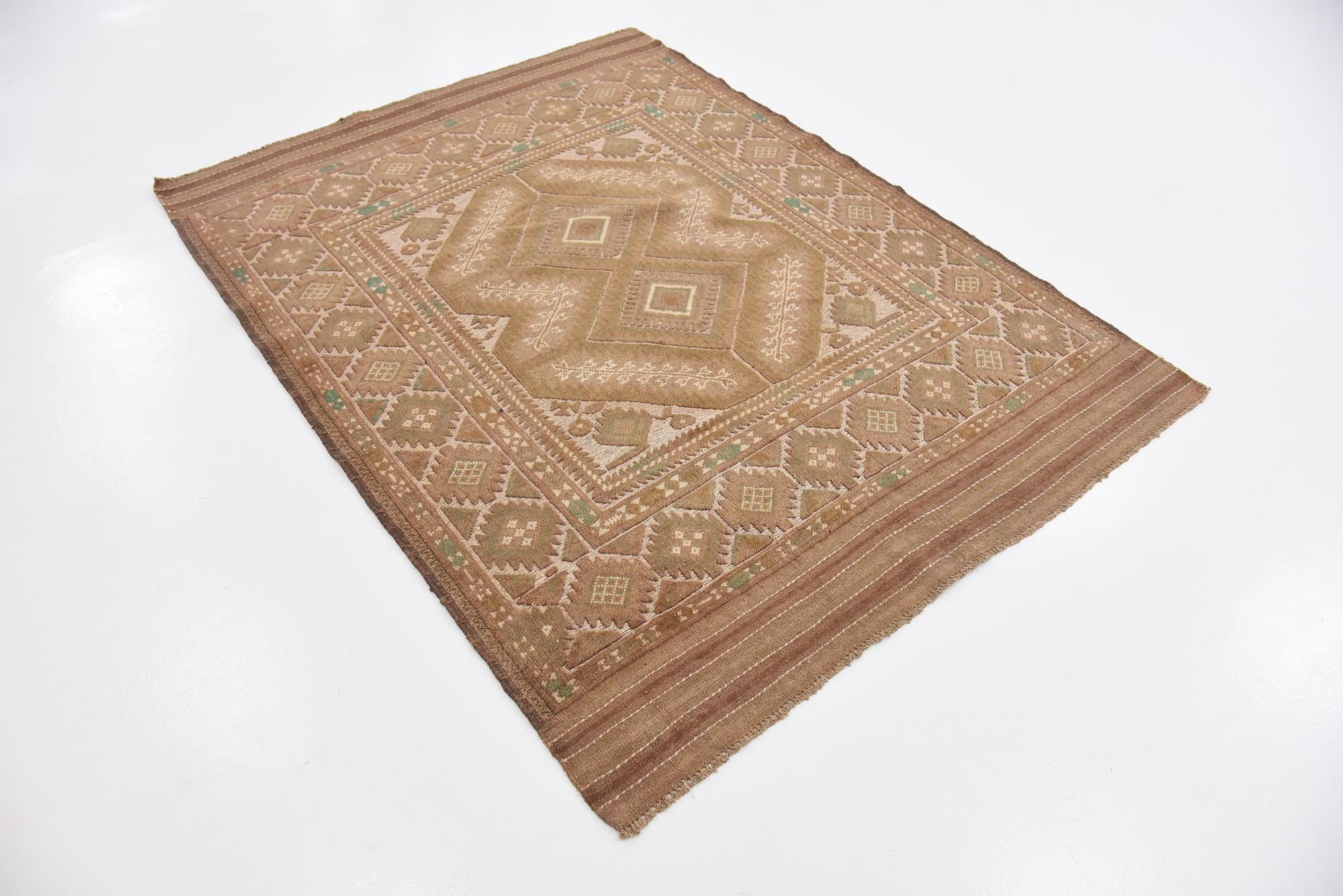 4' 3 x 5' 7 Hand Woven Sumak Wool Rug