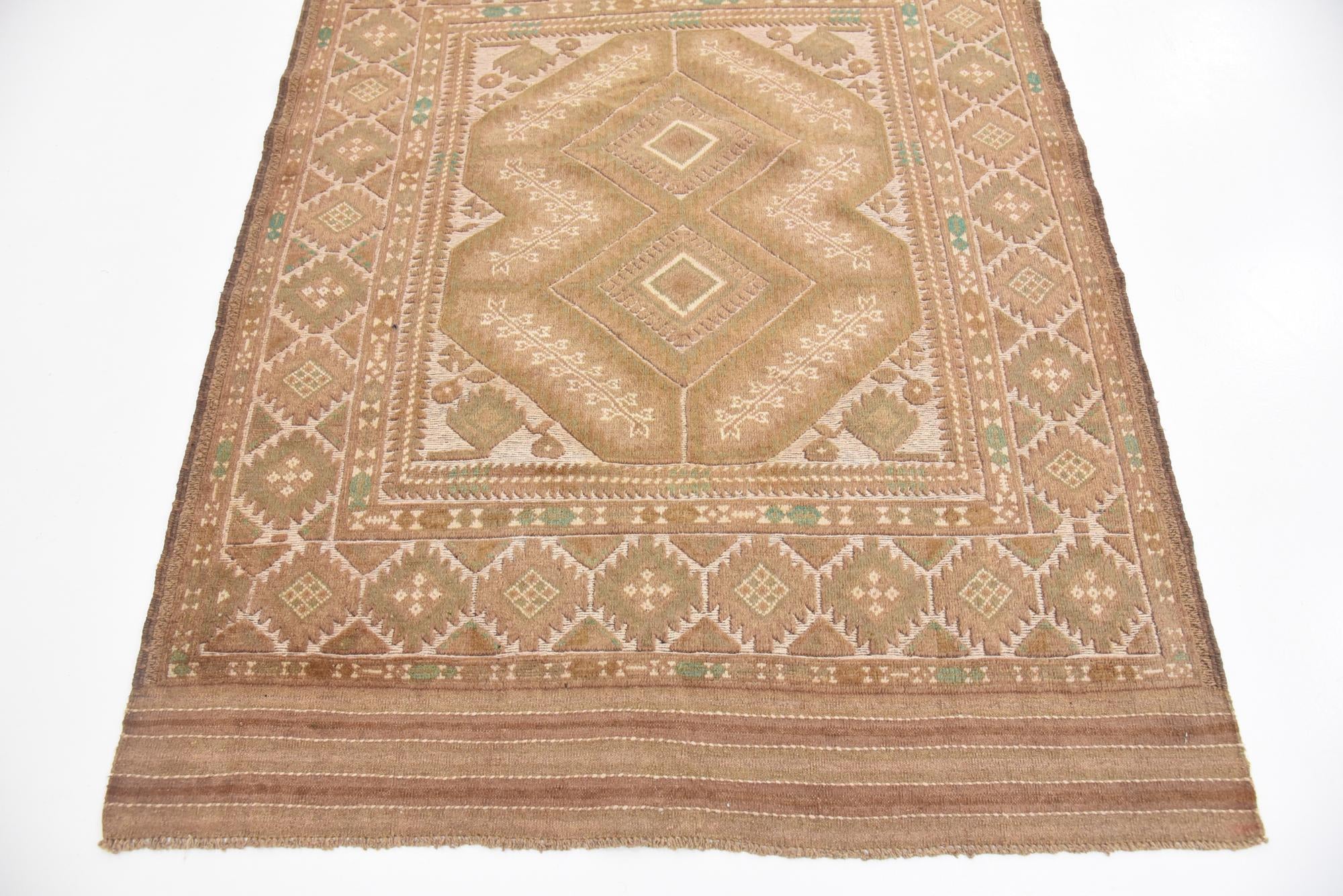 4' 3 x 5' 7 Hand Woven Sumak Wool Rug