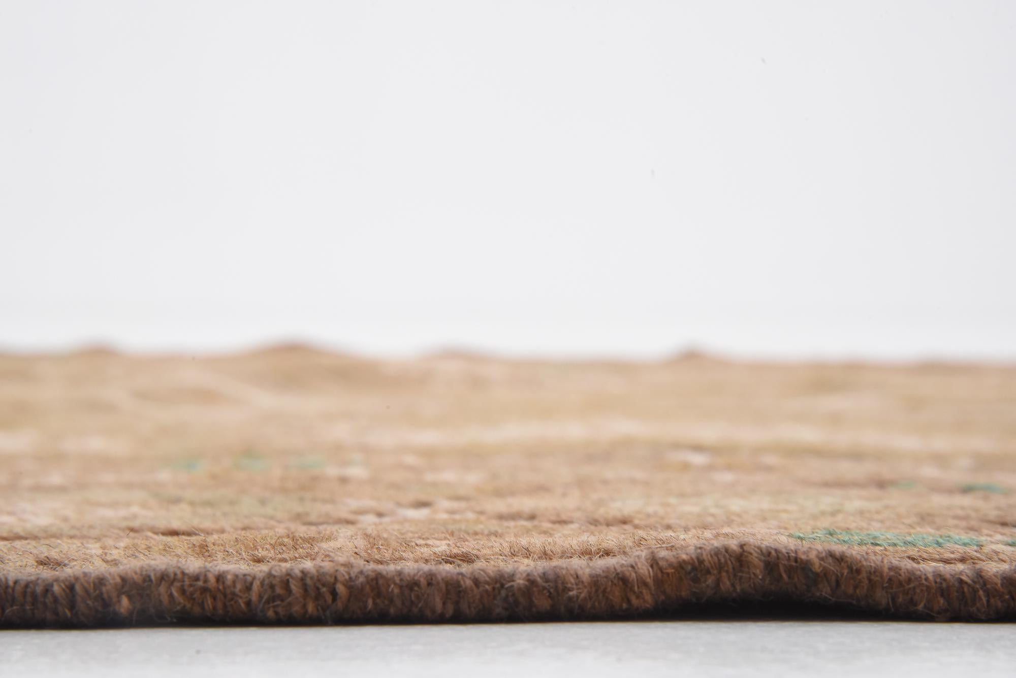 4' 3 x 5' 7 Hand Woven Sumak Wool Rug