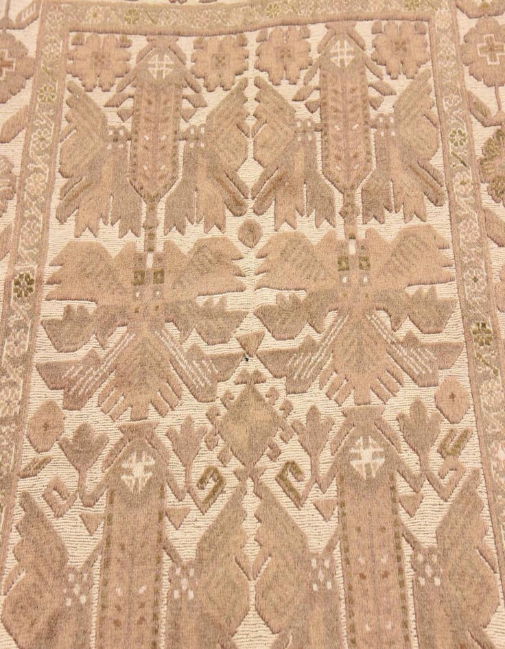 Detail image of 4' 4 x 6' 2 Hand Woven Sumak Wool Rug