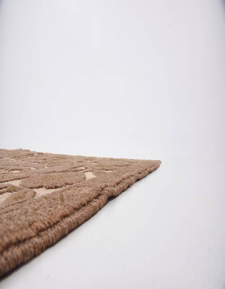 Detail image of 4' 4 x 6' 2 Hand Woven Sumak Wool Rug