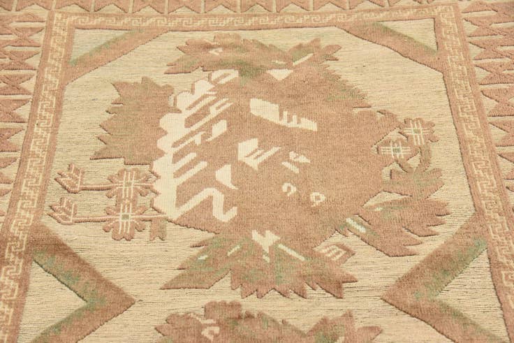 Detail image of 4' 3 x 6' 5 Hand Woven Sumak Wool Rug