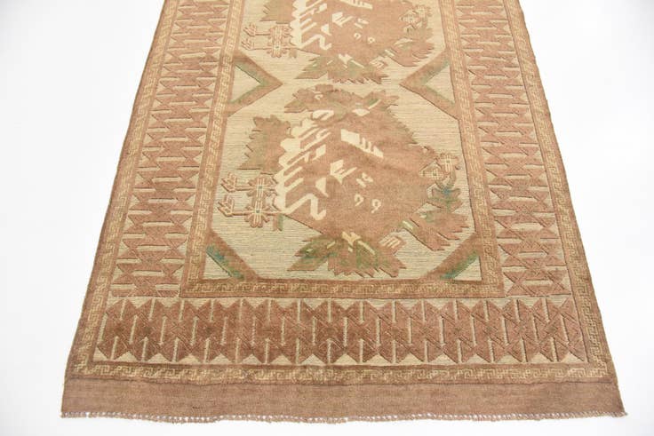 Detail image of 4' 3 x 6' 5 Hand Woven Sumak Wool Rug