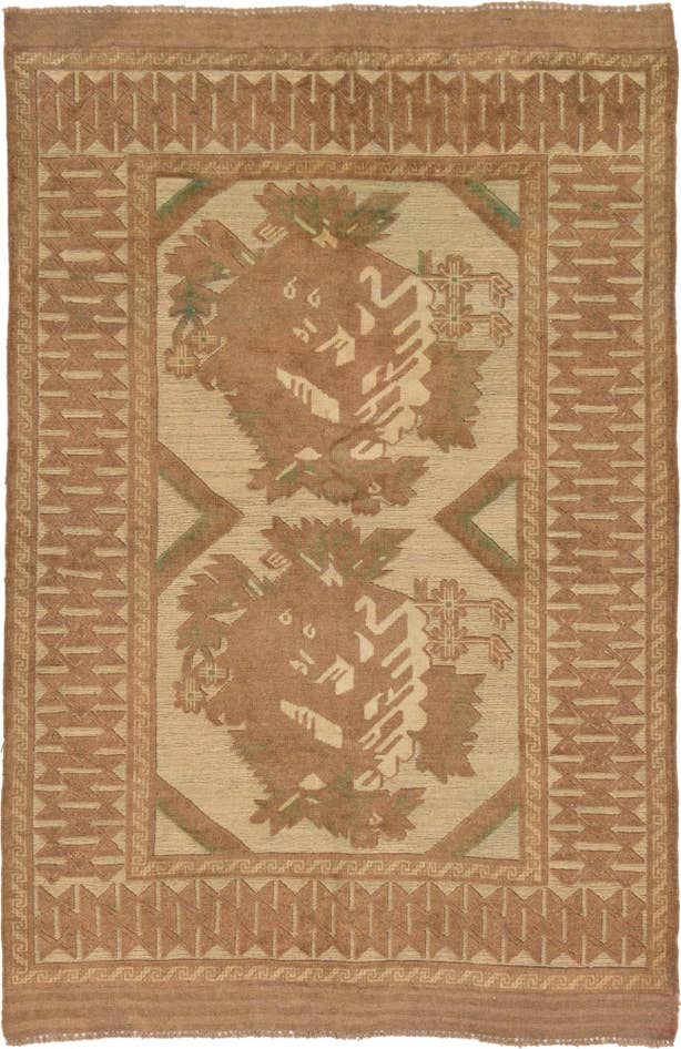 Detail image of 4' 3 x 6' 5 Hand Woven Sumak Wool Rug
