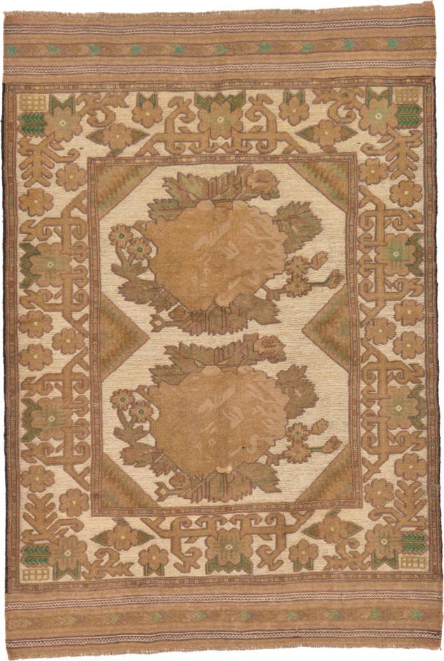 Detail image of 4' 5 x 6' 5 Hand Woven Sumak Wool Rug