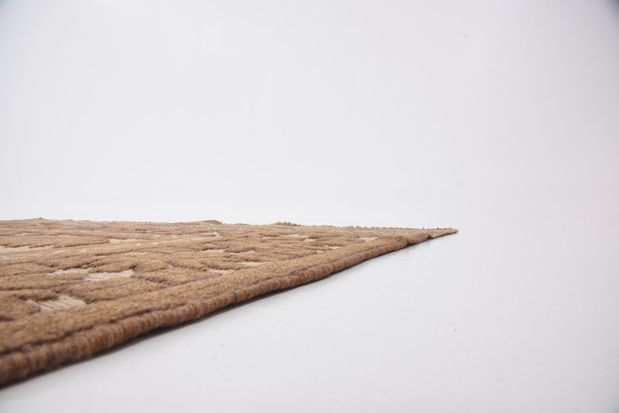 4' x 6' 3 Hand Woven Sumak Wool Rug