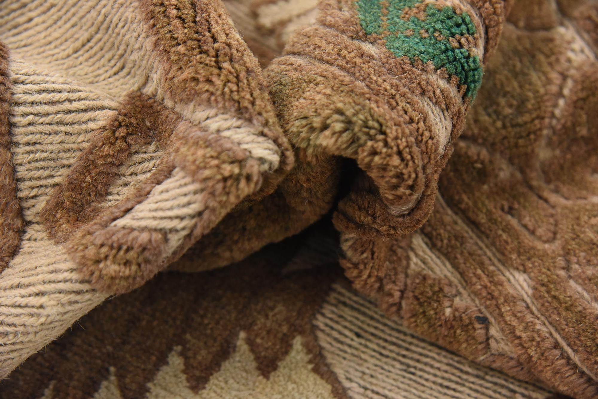 4' x 6' 3 Hand Woven Sumak Wool Rug
