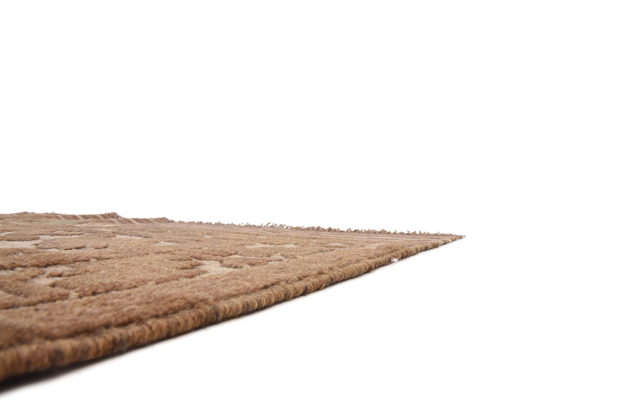 4' 3 x 6' 4 Hand Woven Sumak Wool Rug