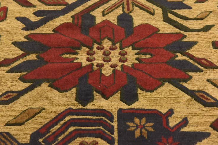 Detail image of 2' 9 x 4' 6 Hand Knotted Sumak Wool Rug