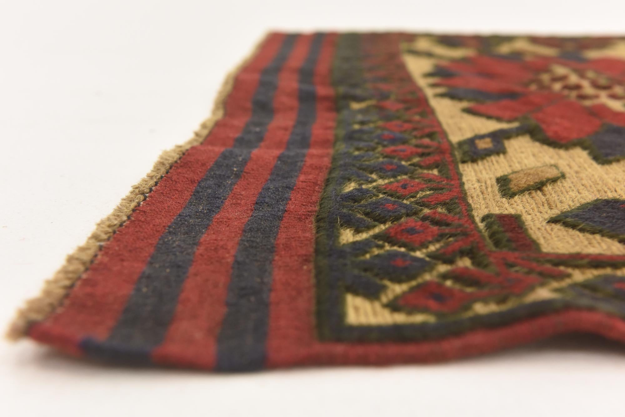 2' 9 x 4' 6 Hand Knotted Sumak Wool Rug