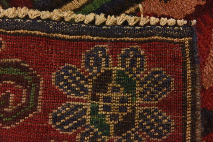 2' 8 x 4' 9 Hand Knotted Sumak Wool Rug