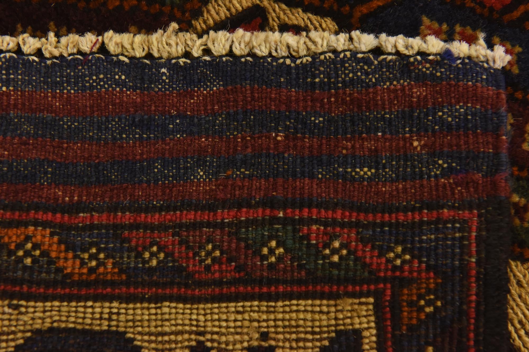2' 10 x 4' 9 Hand Knotted Sumak Wool Rug