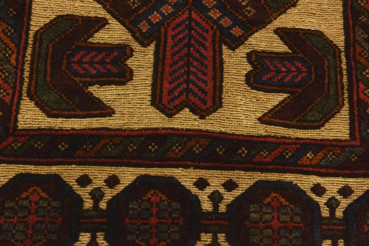 Detail image of 2' 10 x 4' 9 Hand Knotted Sumak Wool Rug