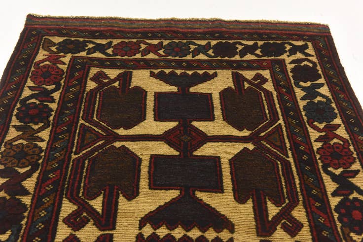 Detail image of 2' 10 x 4' 4 Hand Knotted Sumak Wool Rug