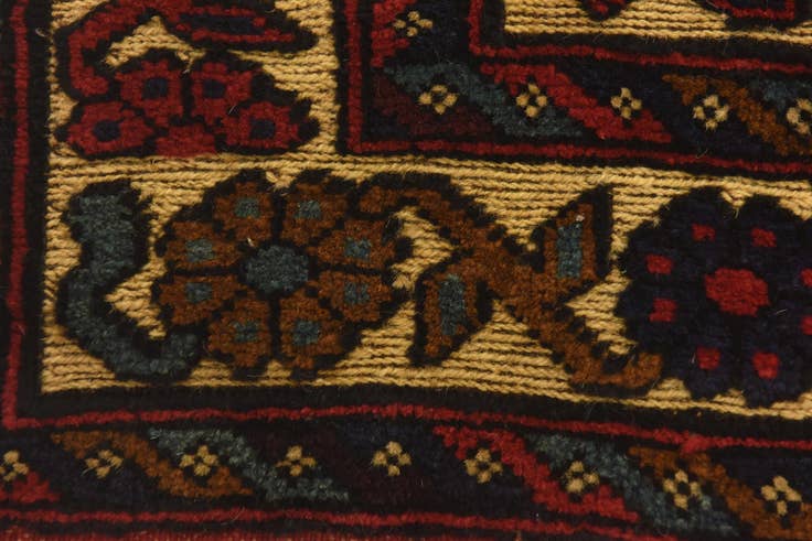 Detail image of 2' 10 x 4' 4 Hand Knotted Sumak Wool Rug