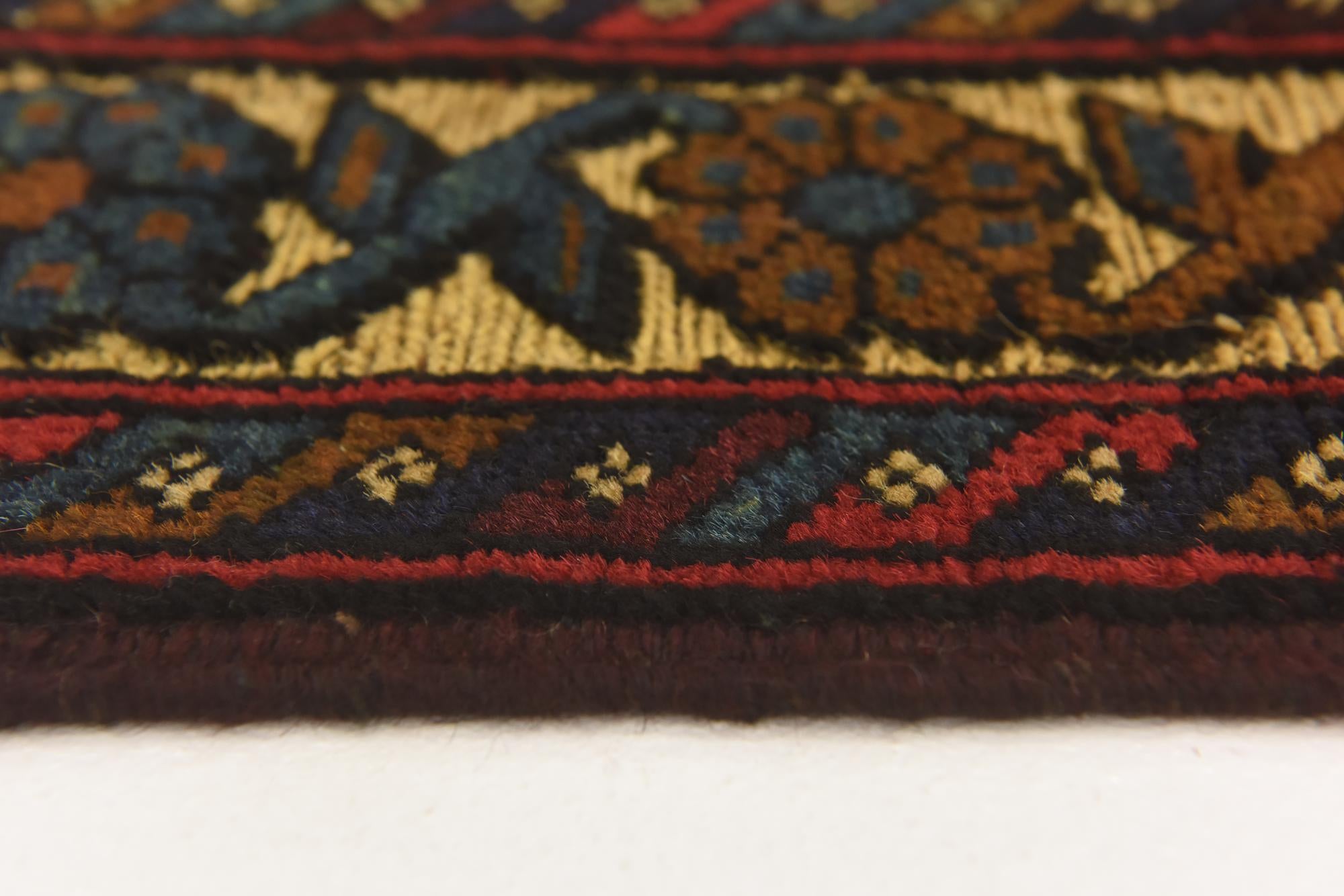 2' 10 x 4' 4 Hand Knotted Sumak Wool Rug