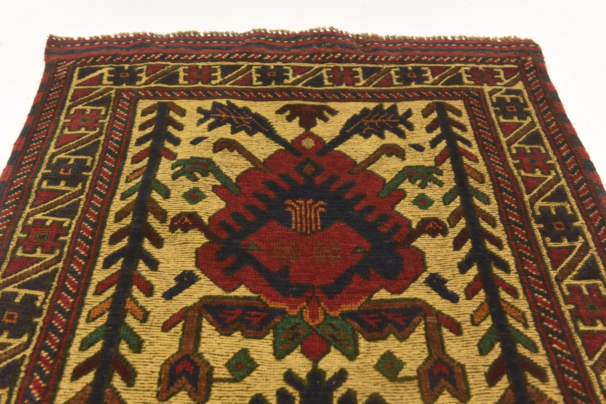 2' 11 x 4' 9 Hand Knotted Sumak Wool Rug