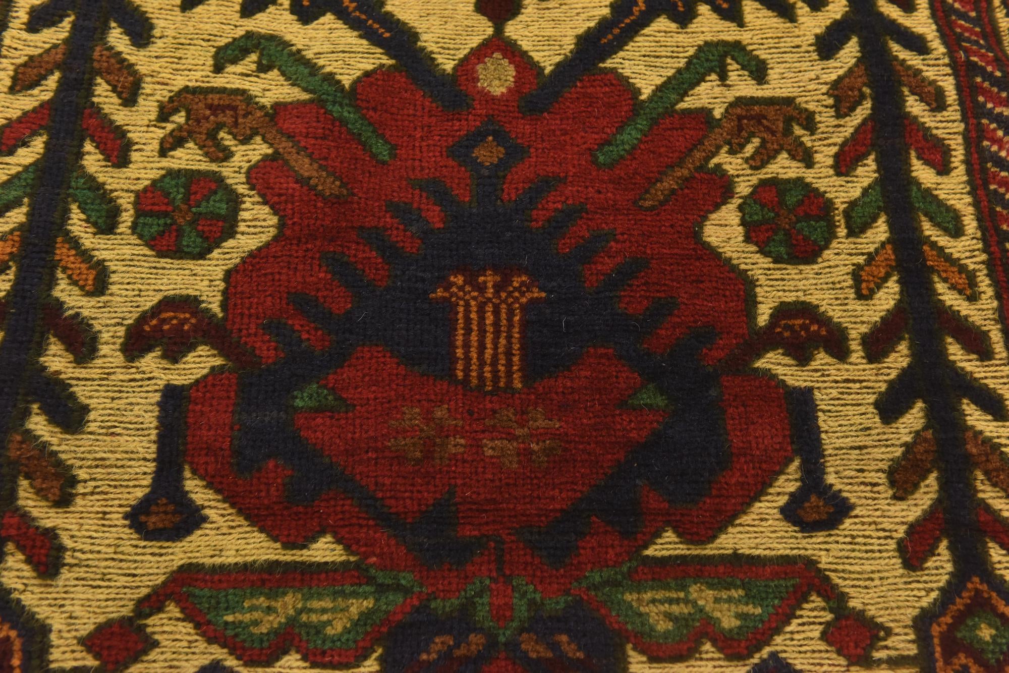 2' 11 x 4' 9 Hand Knotted Sumak Wool Rug