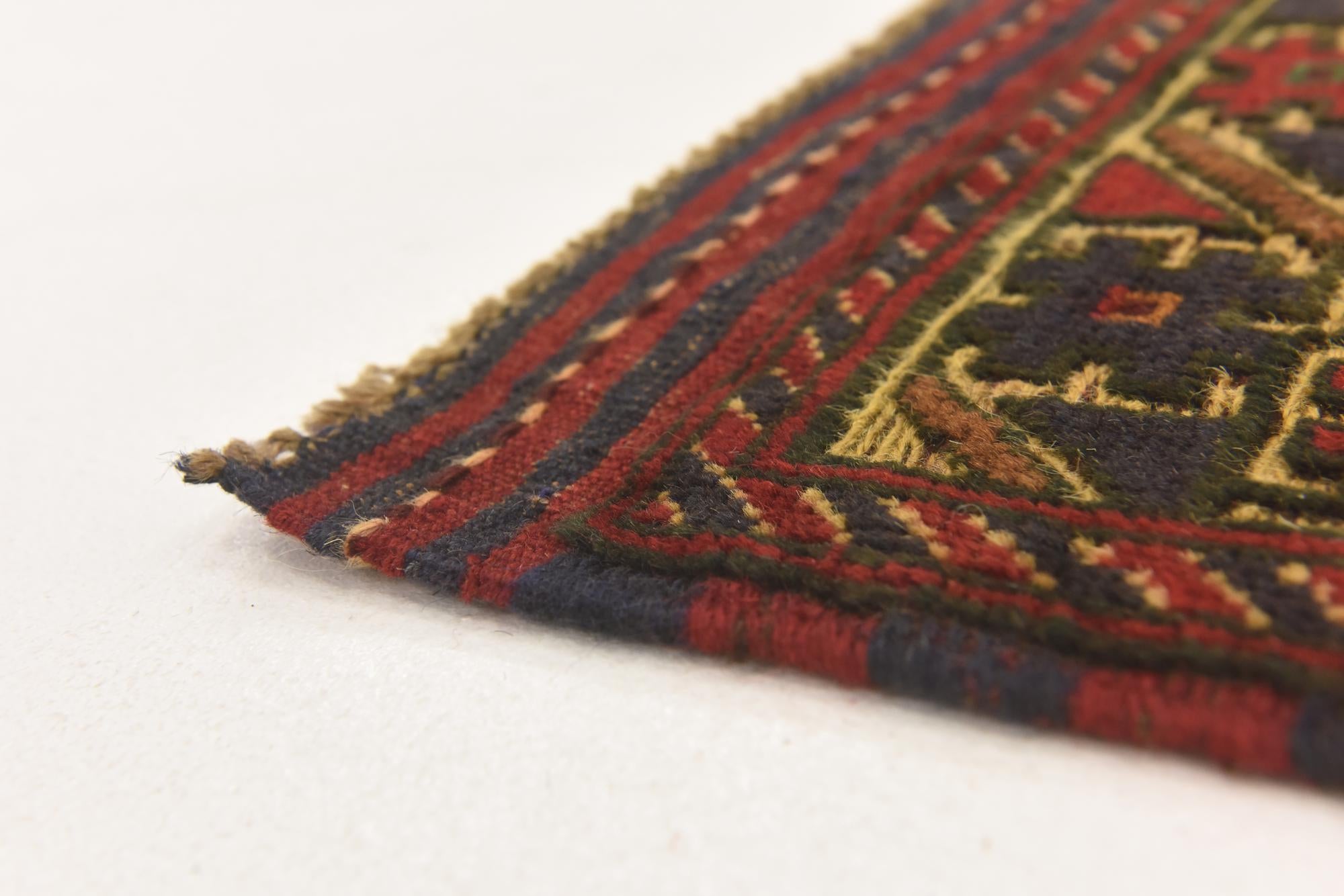 2' 11 x 4' 9 Hand Knotted Sumak Wool Rug